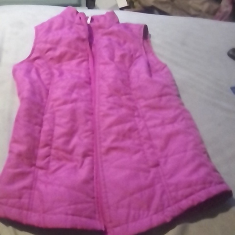 Pink vest (Red Camel)